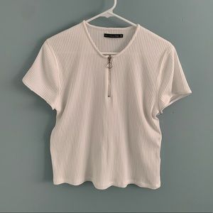Abercrombie & Fitch: White t-shirt